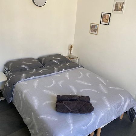 Studio Colombes Fonctionnel Extérieur photo